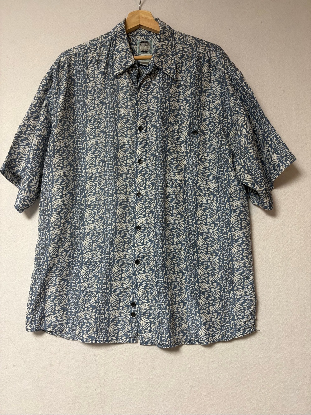 Vintage 90s Silk Uomo 100% Silk Resort Shirt Blue Ivory Abstract Print Size M
